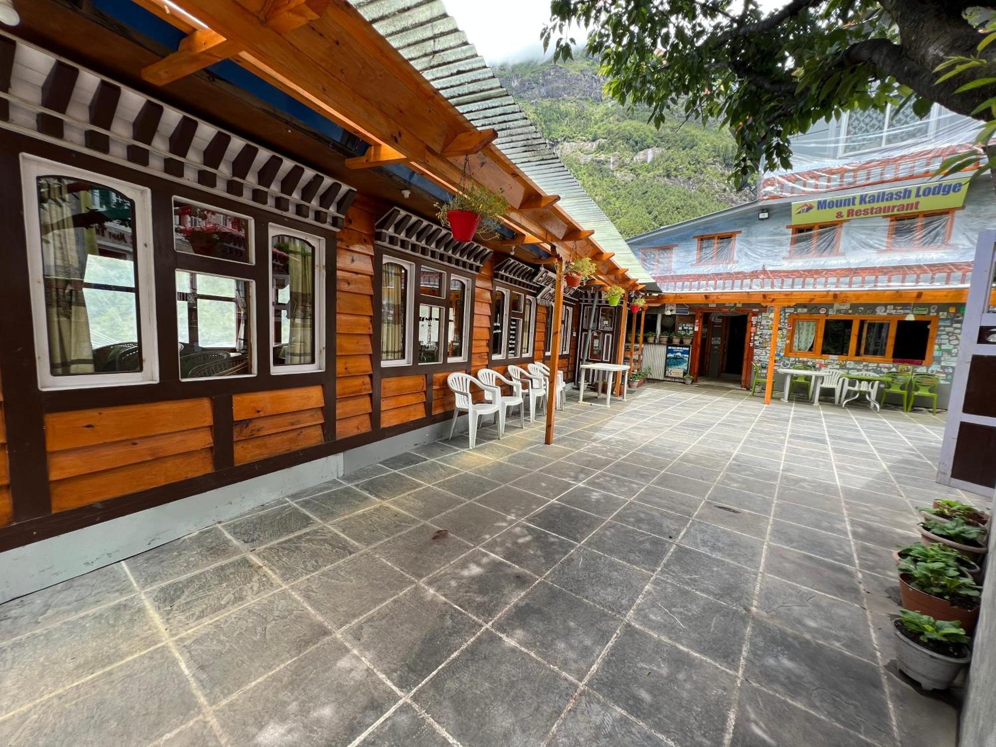 Mount Kailash Lodge And Resturant , Monjo Exterior foto