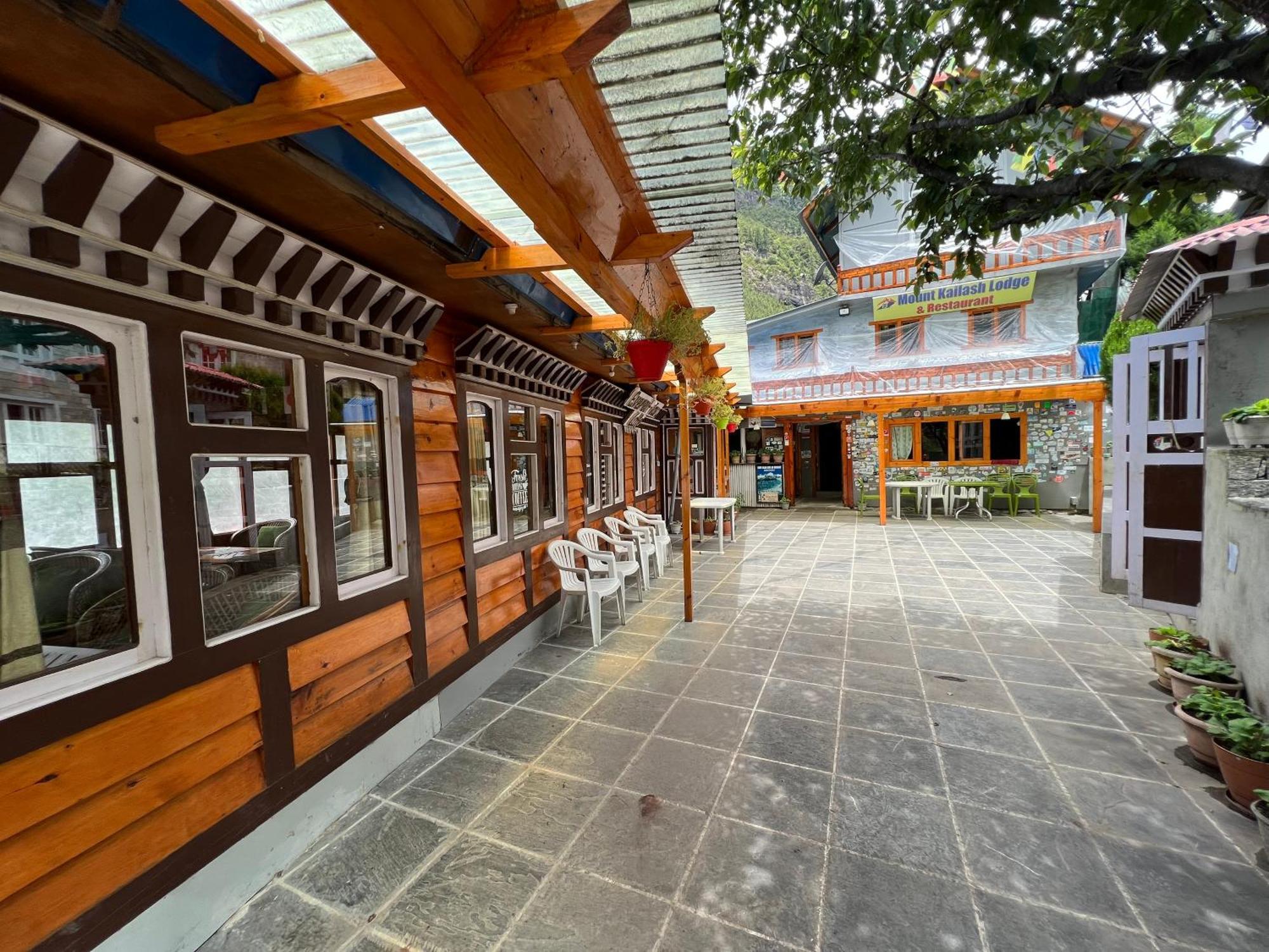 Mount Kailash Lodge And Resturant , Monjo Exterior foto